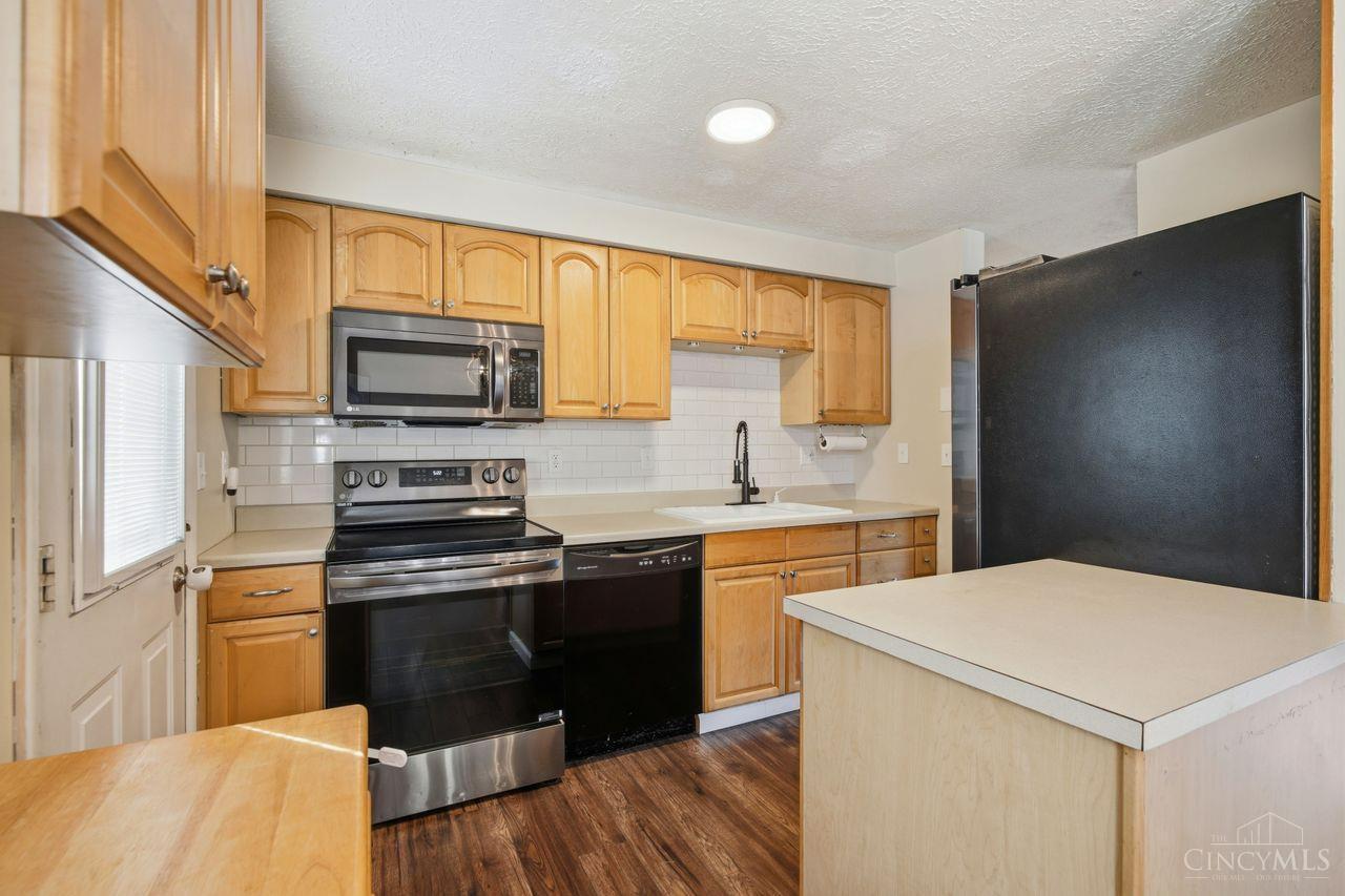 4213 Highlander Court