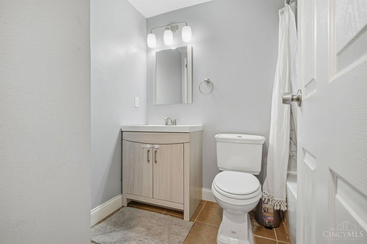 4213 Highlander Court