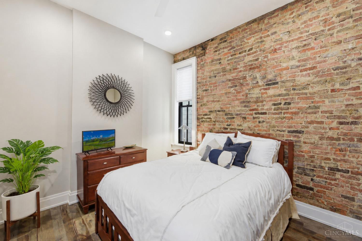 131 W Fifteenth Street 2B