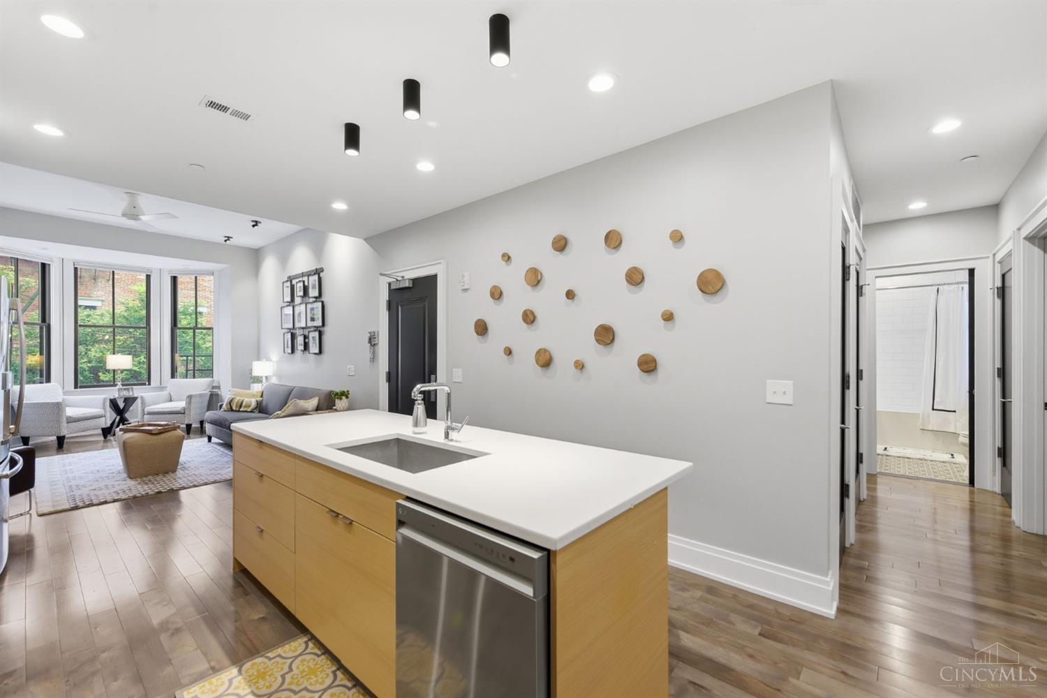 131 W Fifteenth Street 2B
