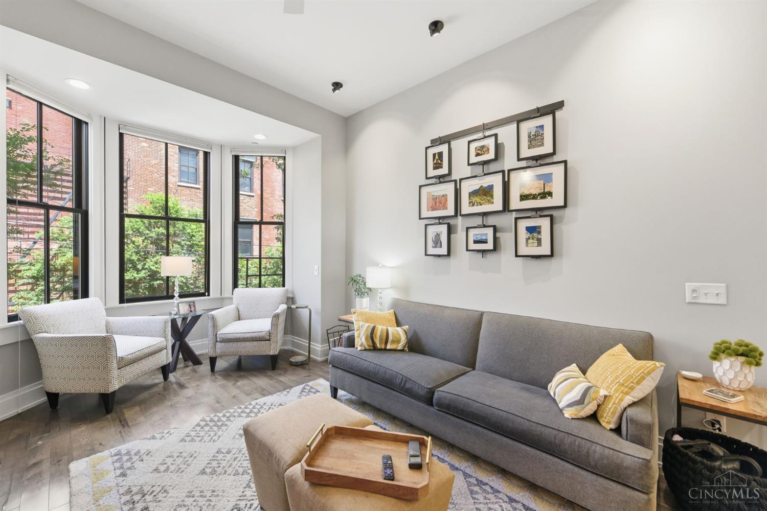 131 W Fifteenth Street 2B