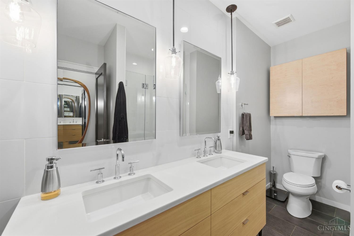 131 W Fifteenth Street 2B