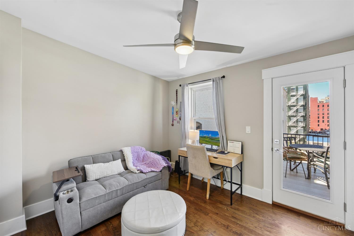 817 Broadway Street 3