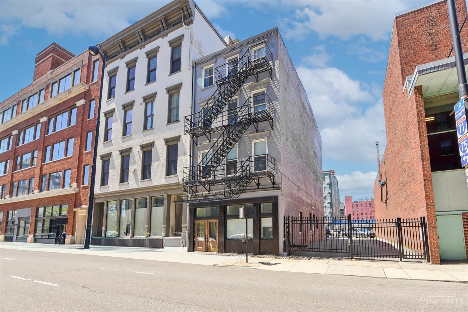 817 Broadway Street 3