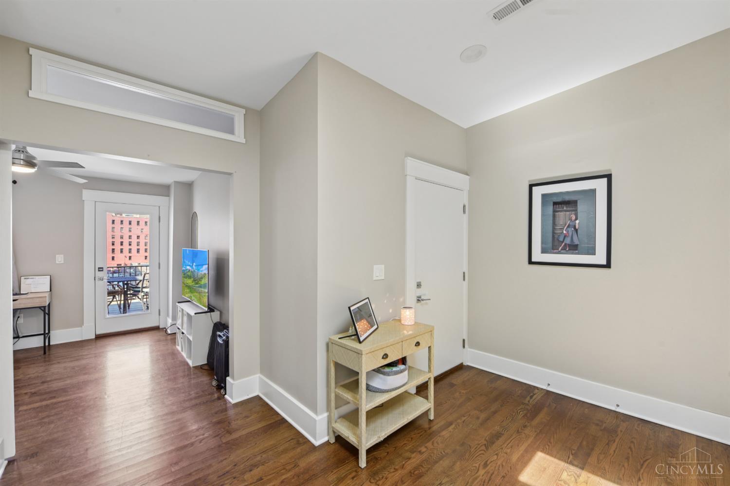 817 Broadway Street 3