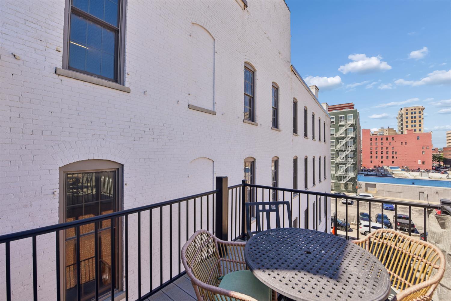 817 Broadway Street 3