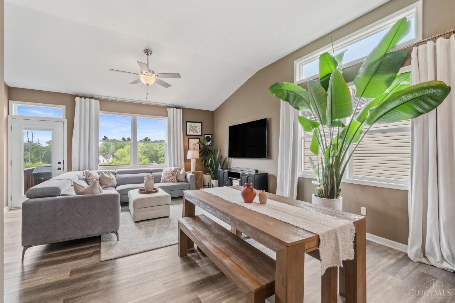3359 Forestview Drive