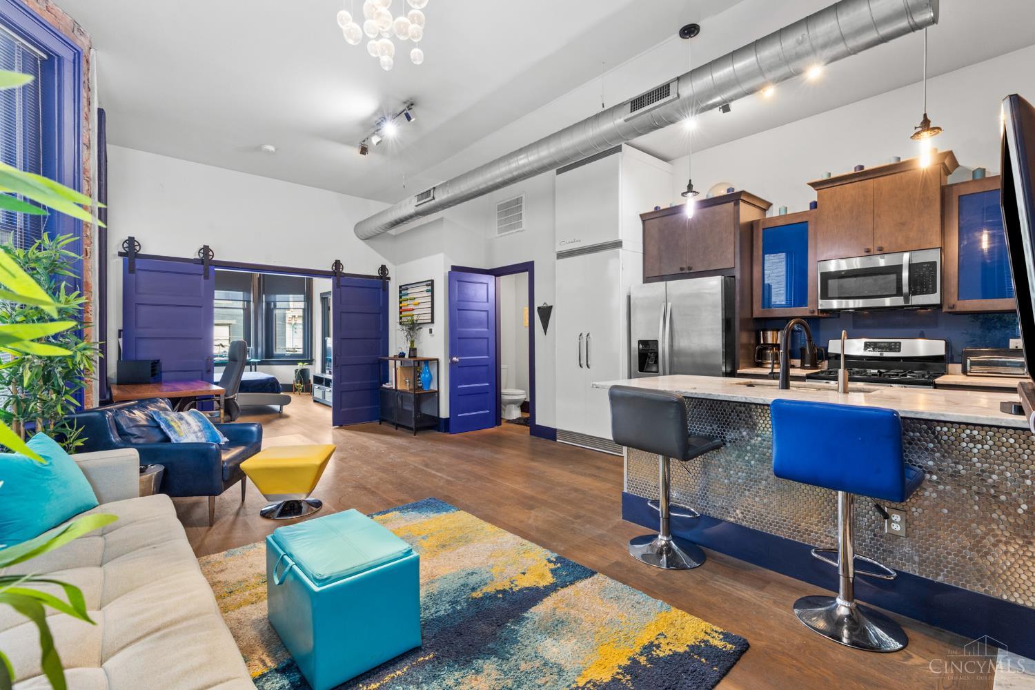 1420 Elm Street 2