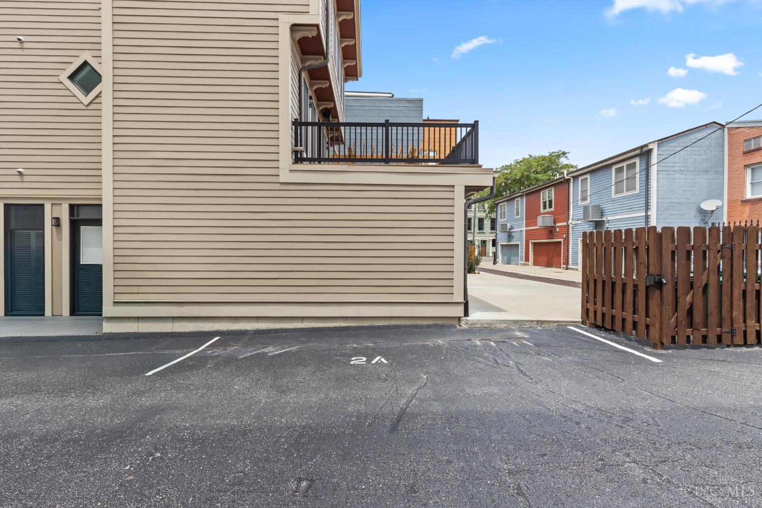 1420 Elm Street 2