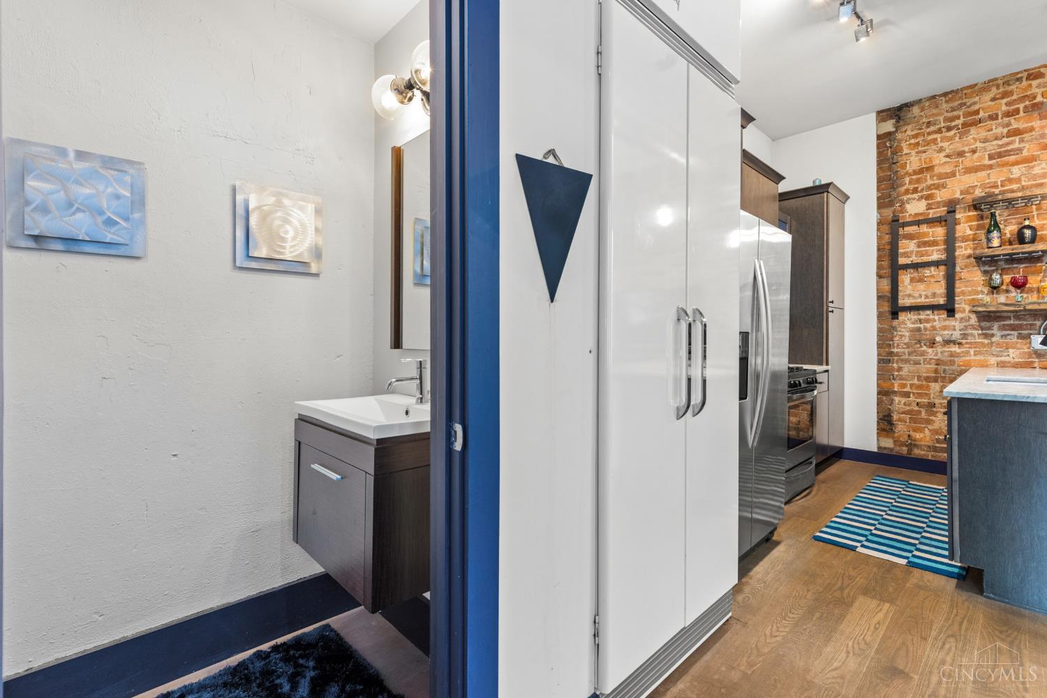 1420 Elm Street 2