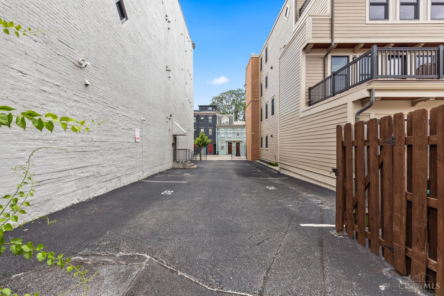 1420 Elm Street 2