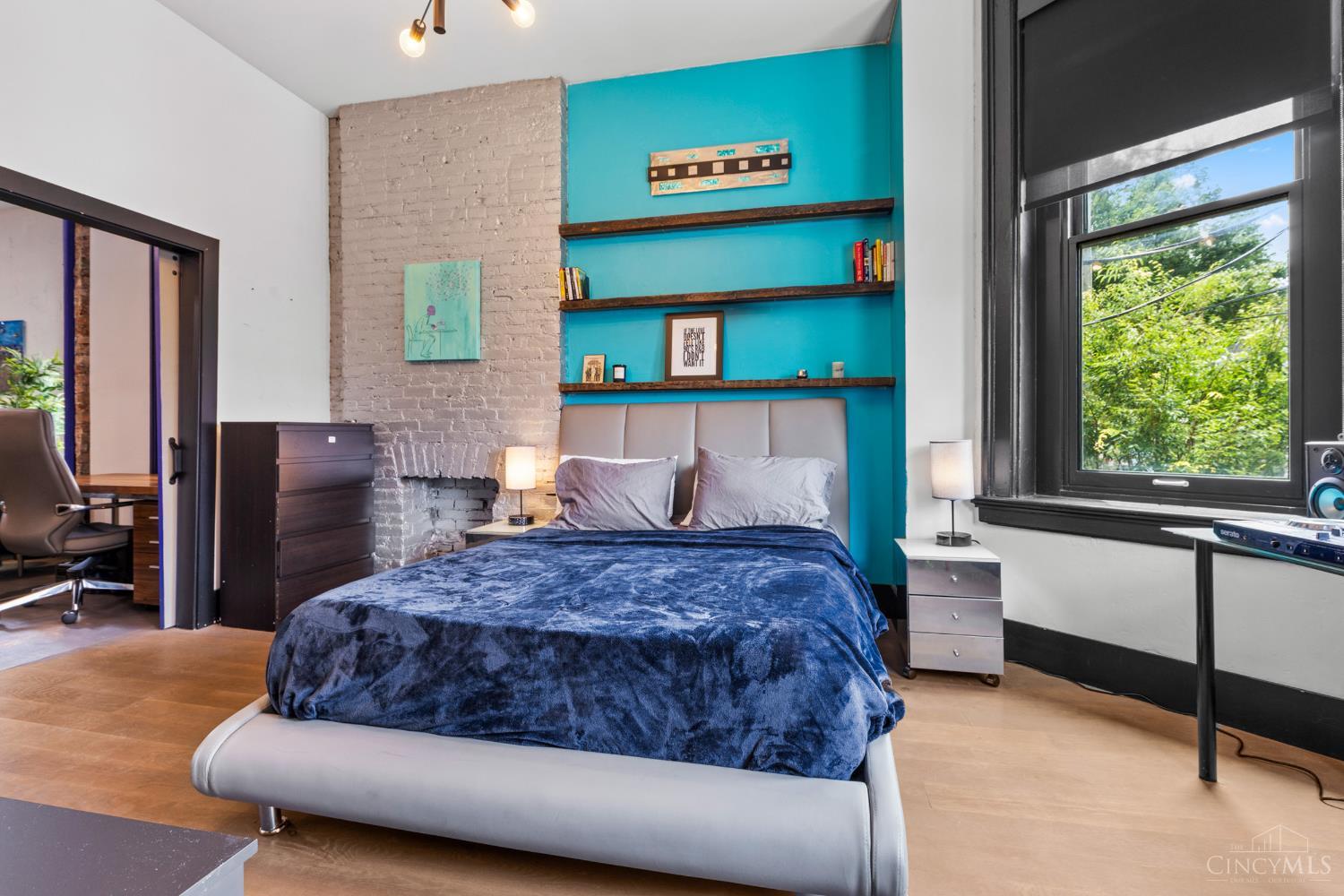 1420 Elm Street 2