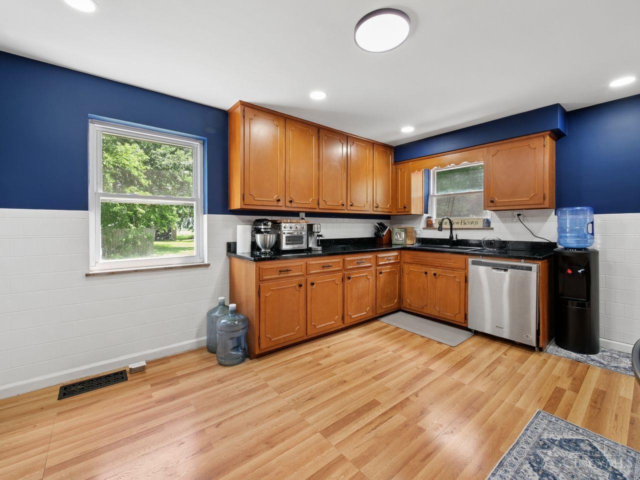 4048 State Road 252