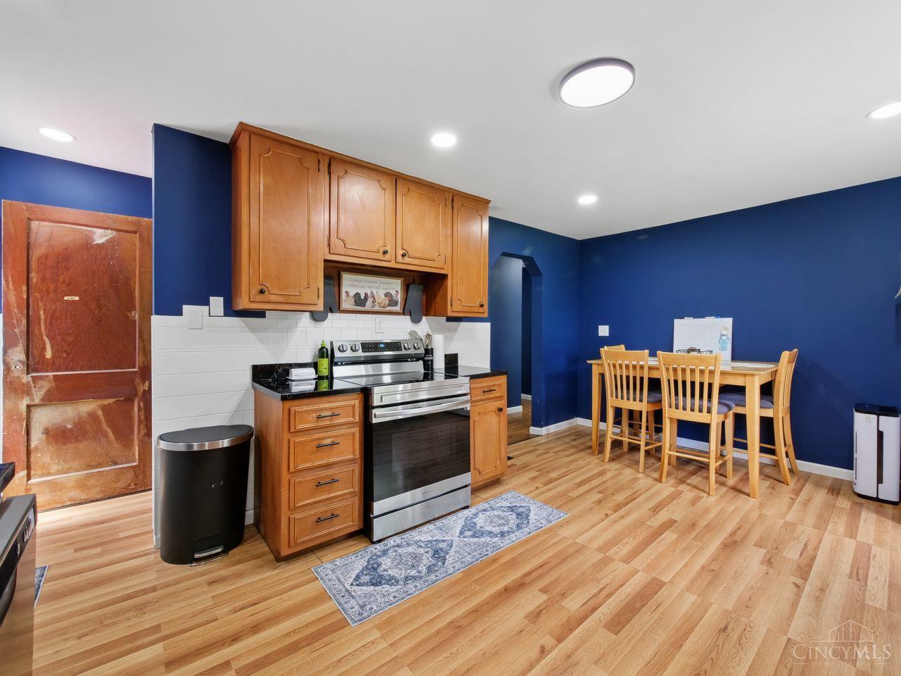 4048 State Road 252