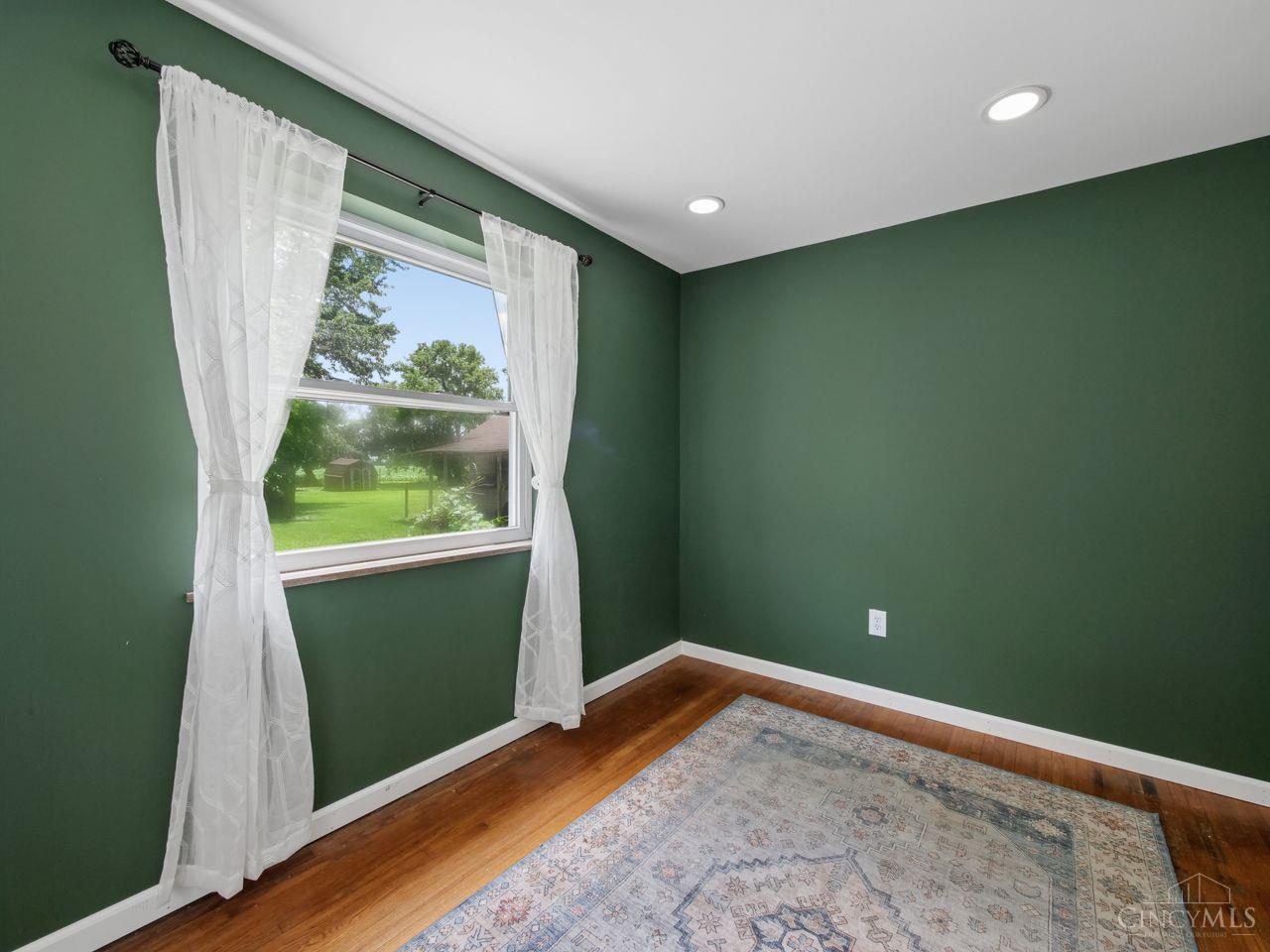 4048 State Road 252