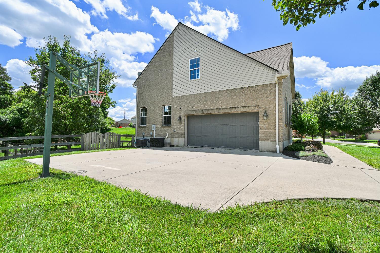 8195 Jordan Ridge Drive