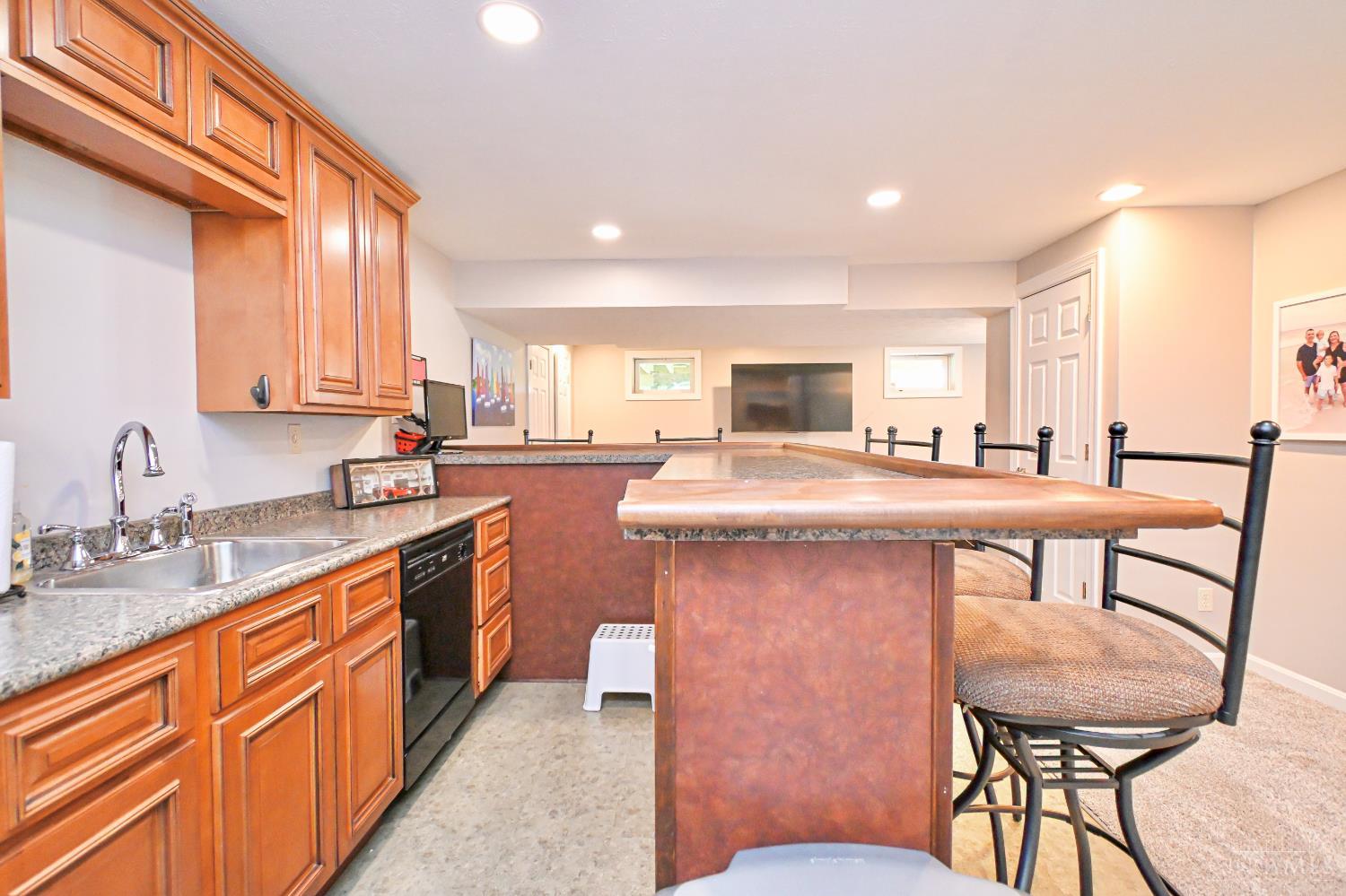 8195 Jordan Ridge Drive