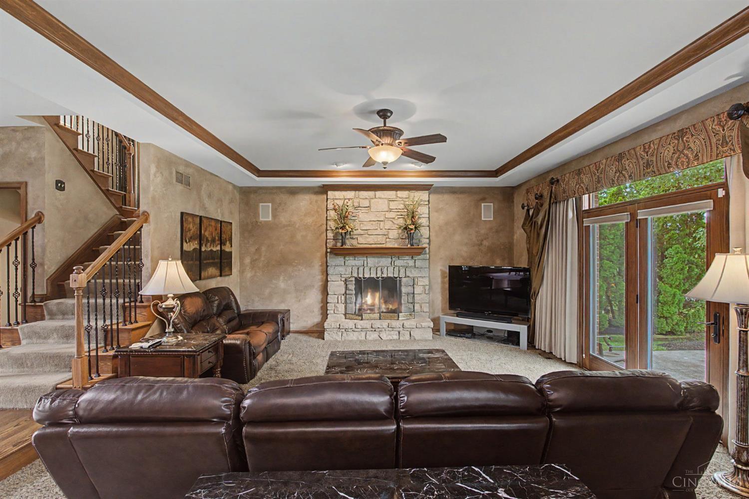 5869 Glynn Court