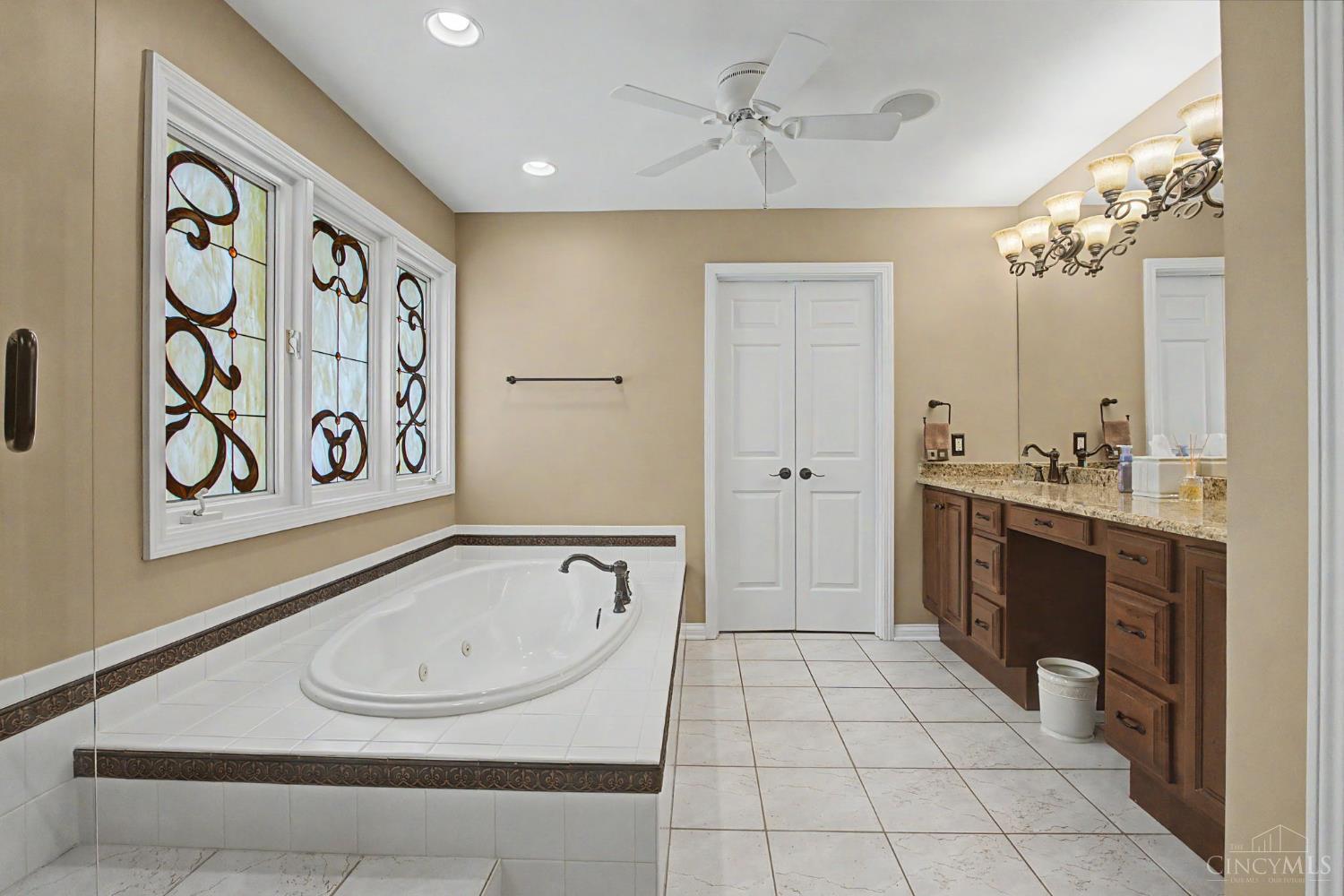 5869 Glynn Court