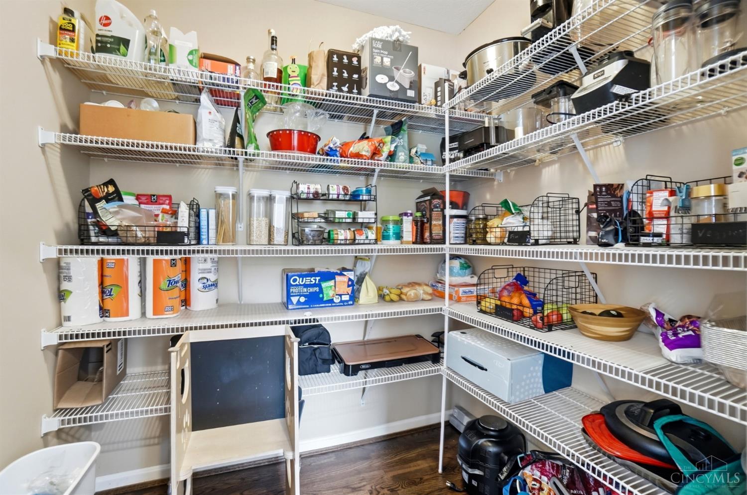 6224 Vista View Court
