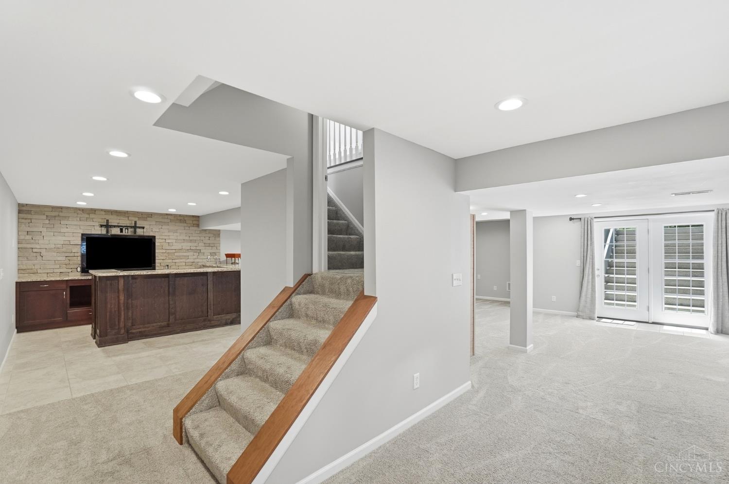 6224 Vista View Court
