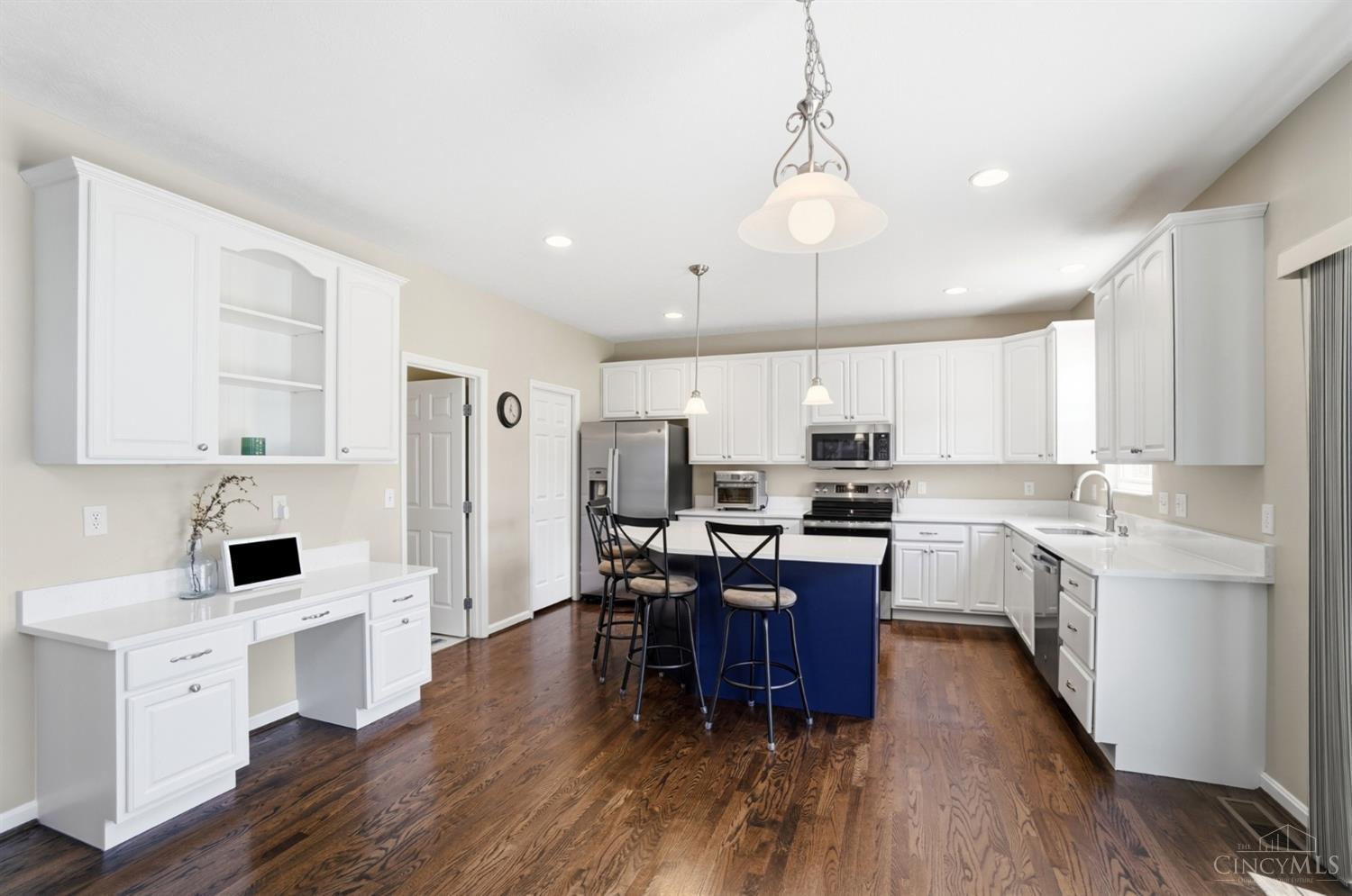 6224 Vista View Court