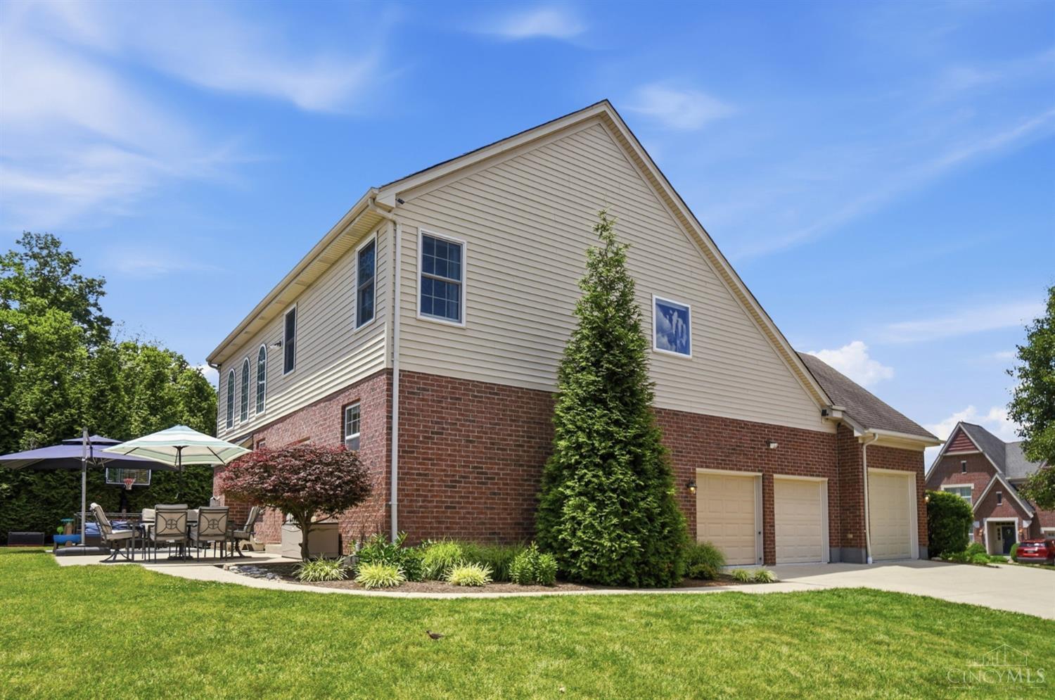 6224 Vista View Court