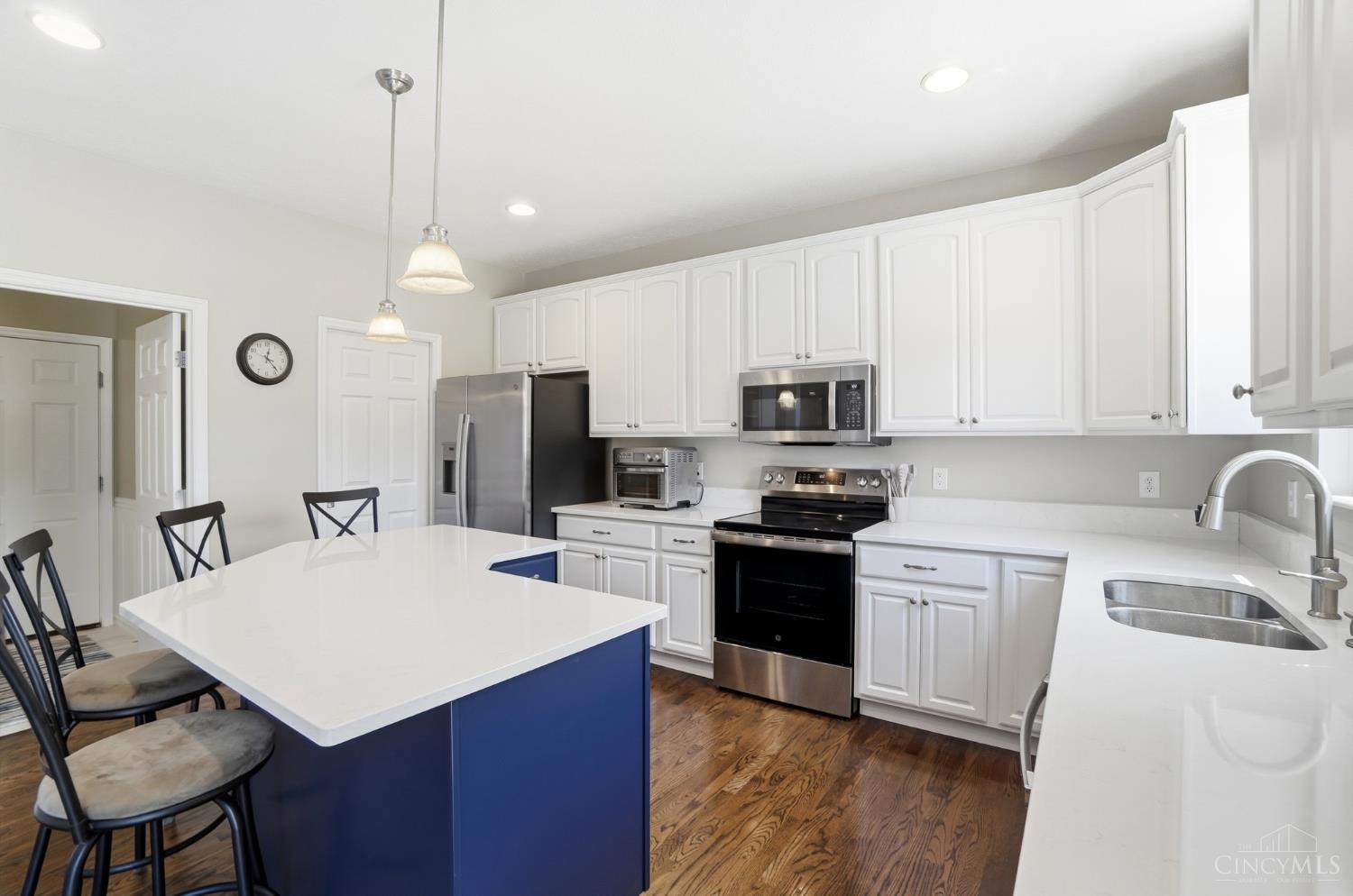 6224 Vista View Court