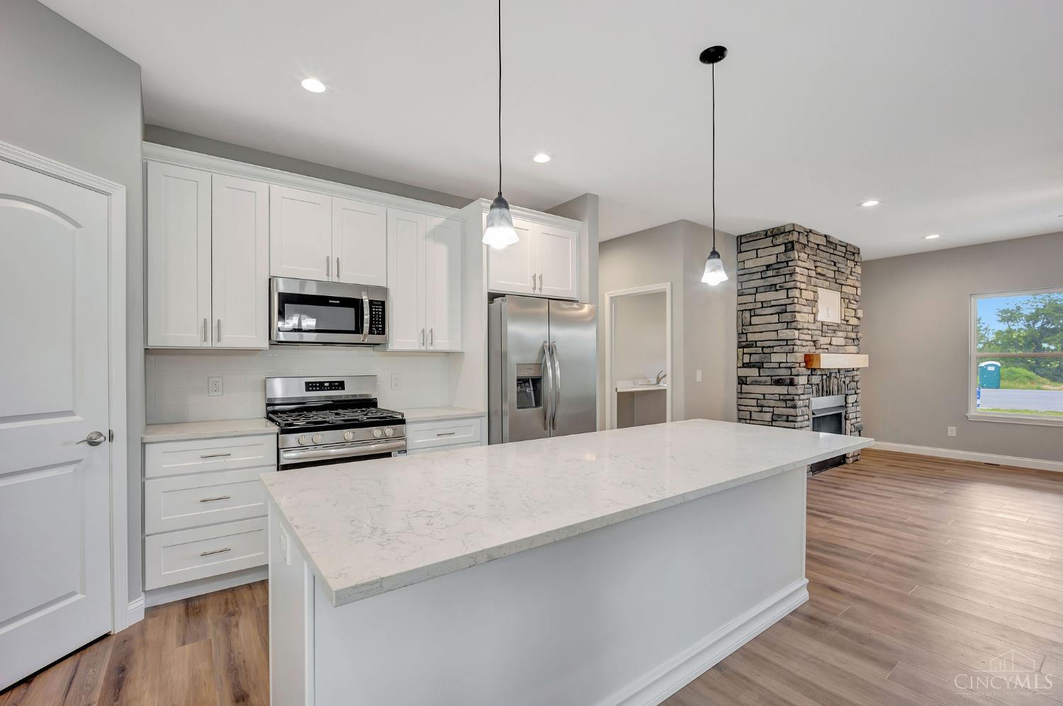 8353 Alice Way