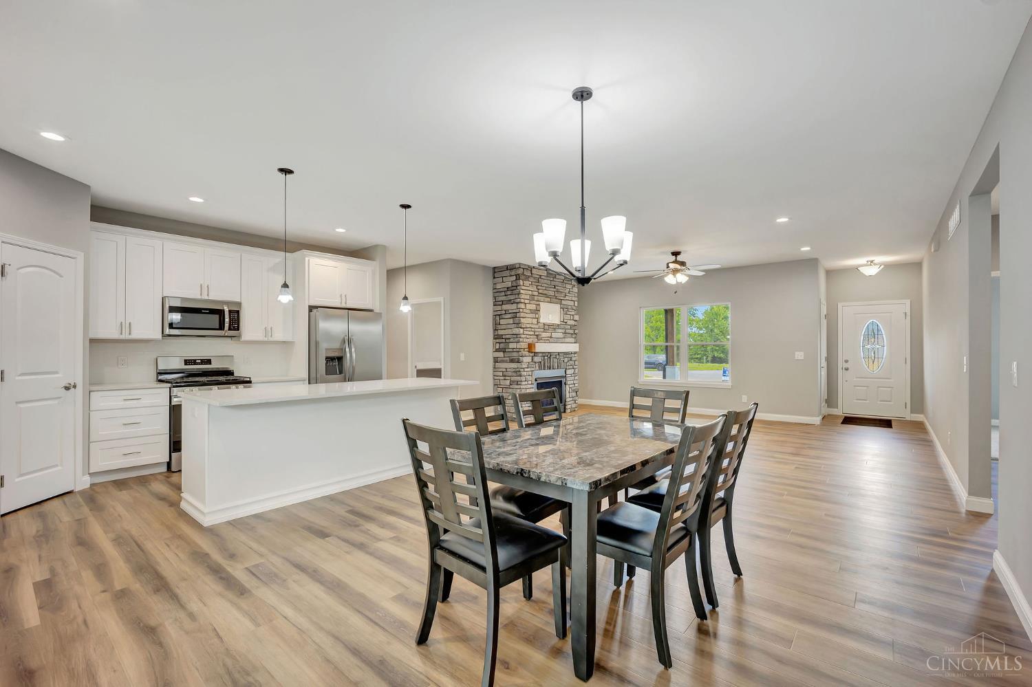 8353 Alice Way