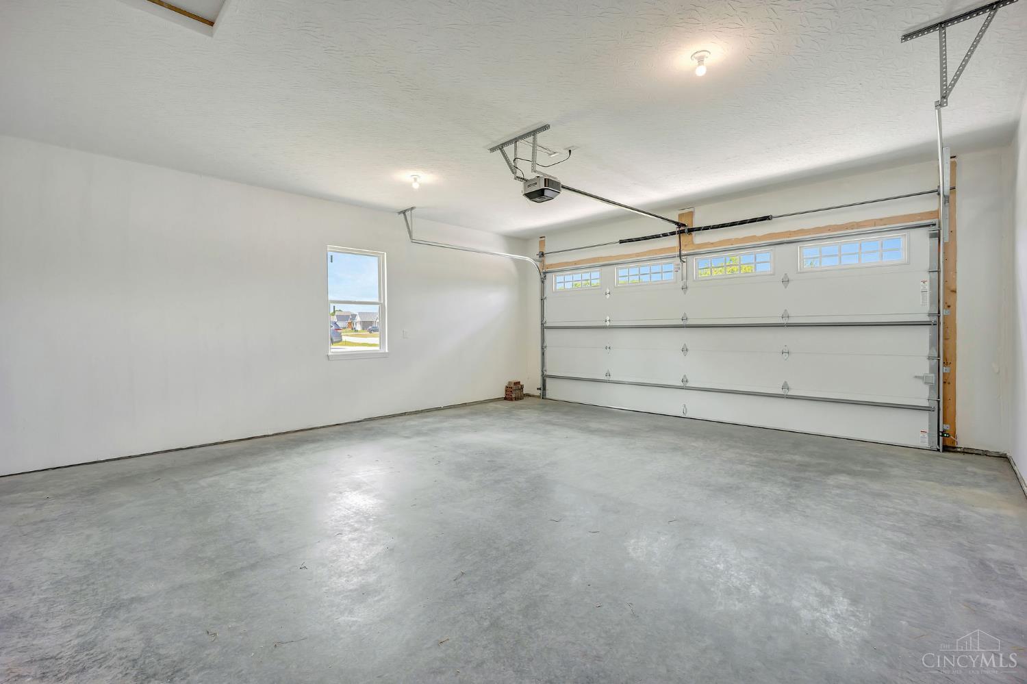 8353 Alice Way