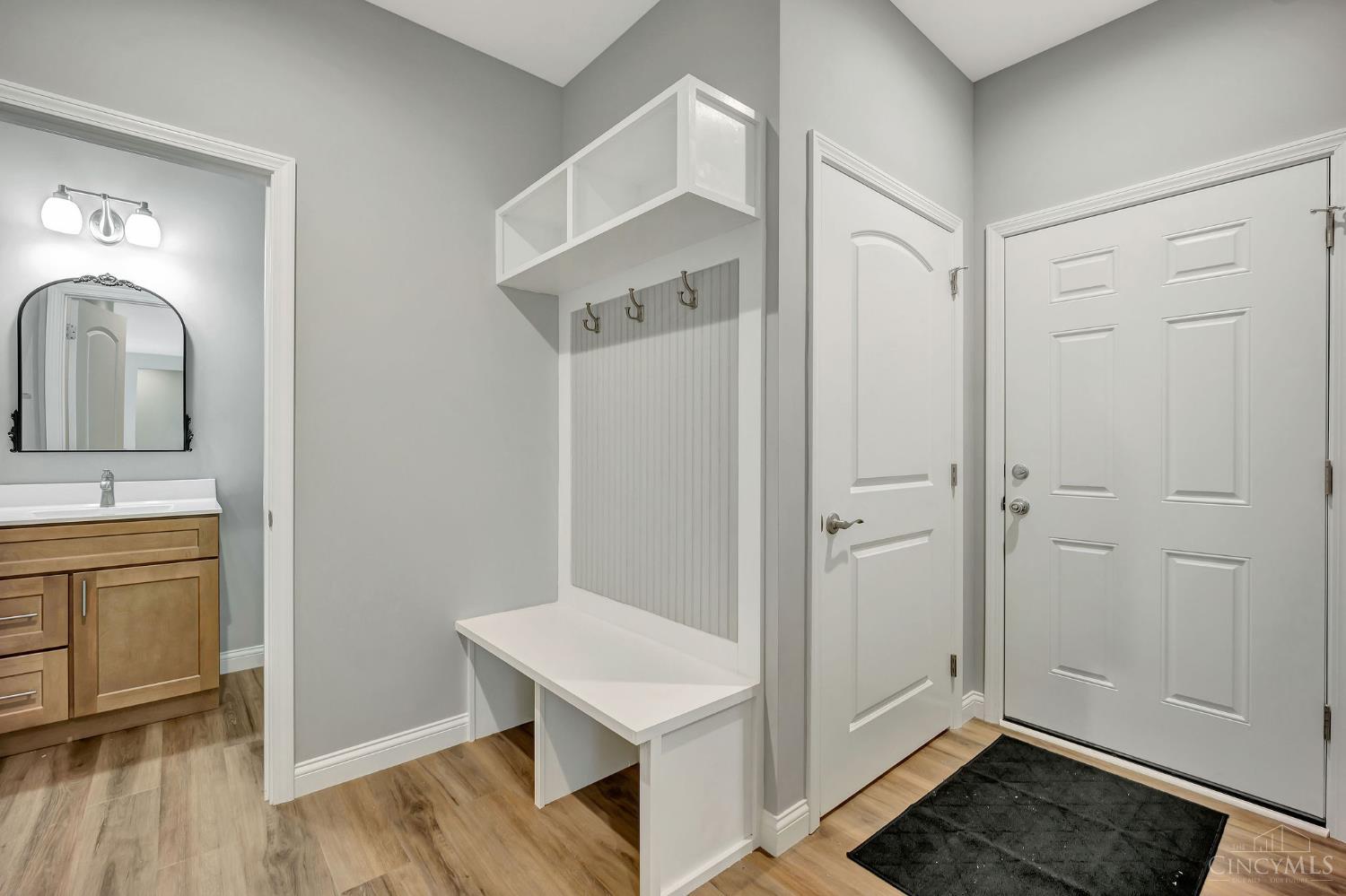 8353 Alice Way