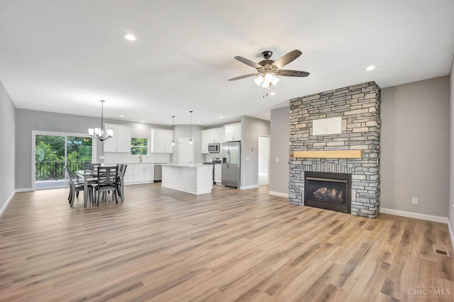 8353 Alice Way