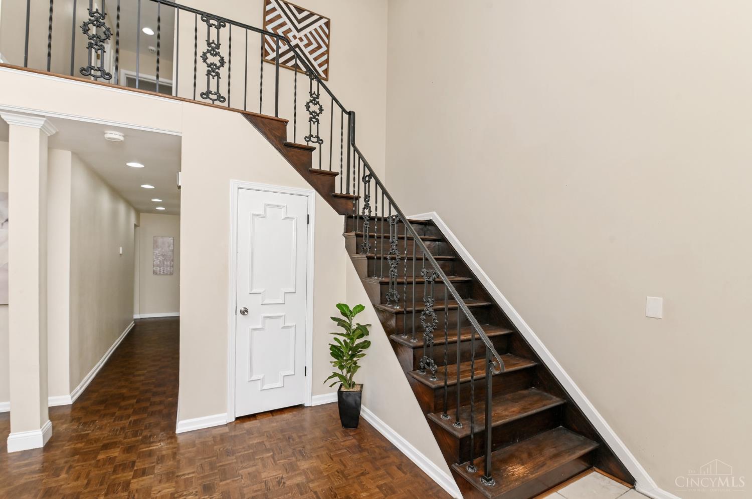 854 Rue De La Paix B1