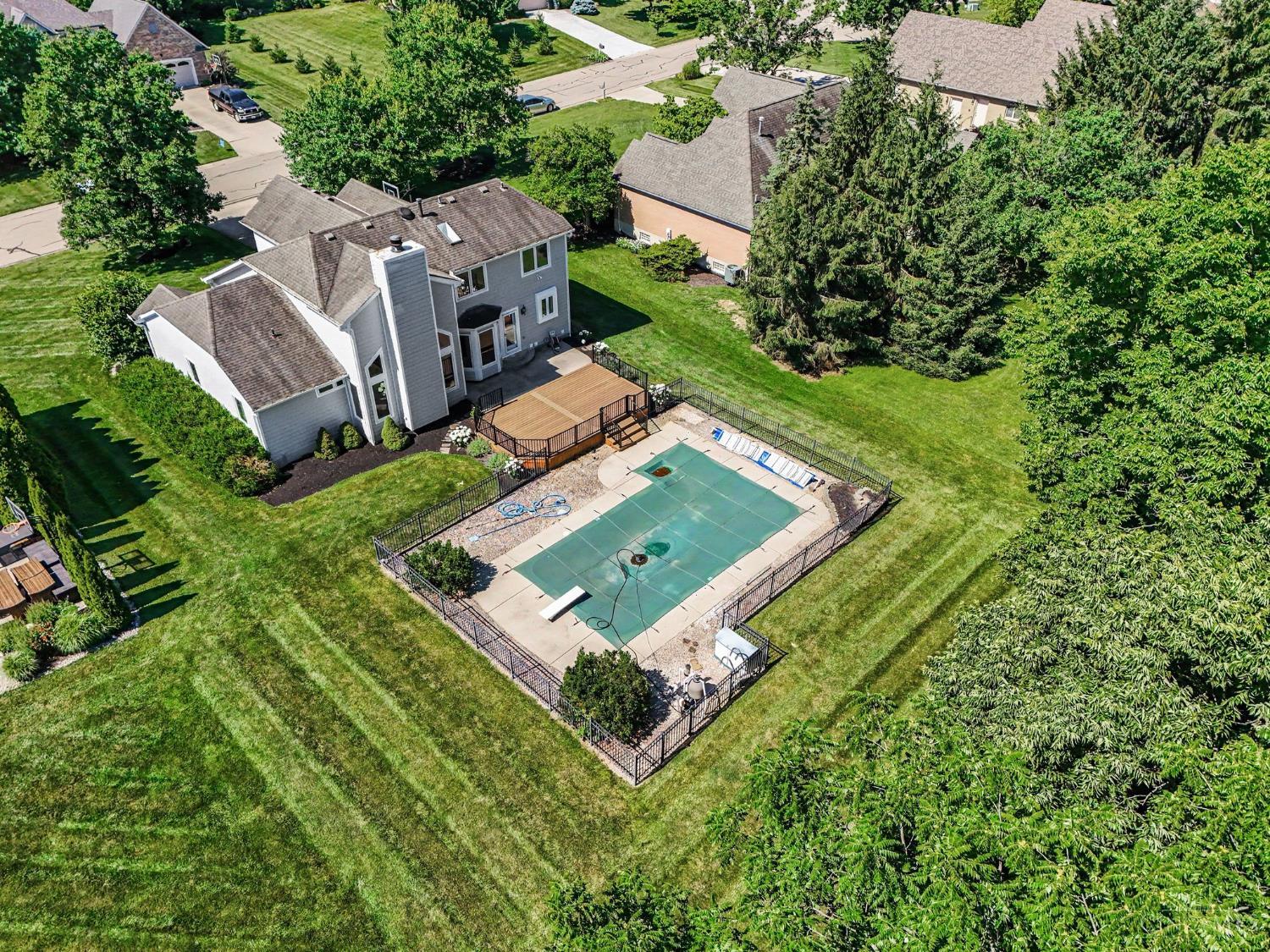 3416 Surrey Lane