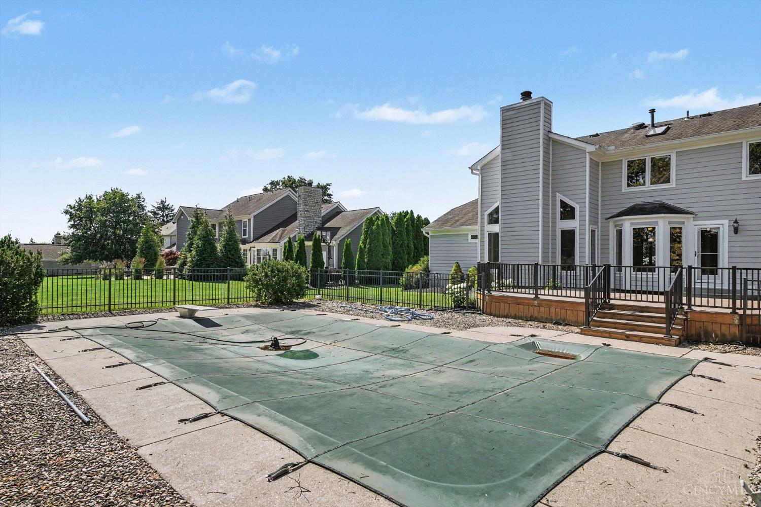 3416 Surrey Lane
