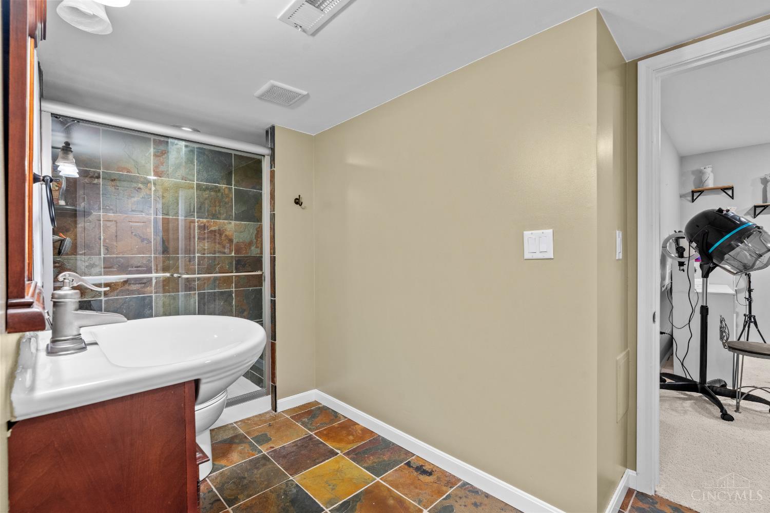 1137 Thistle Lane