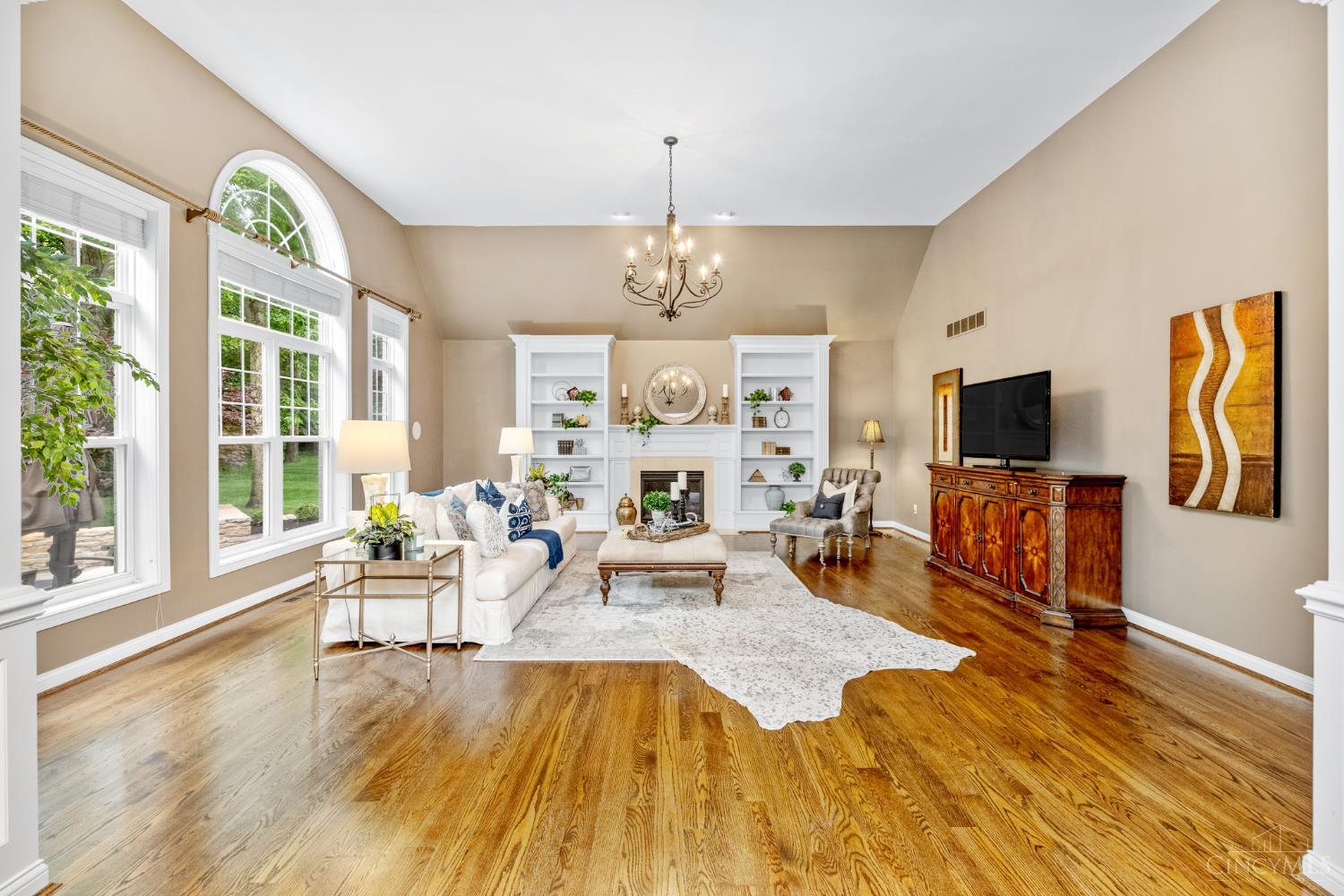 6613 Hollow Tree Court
