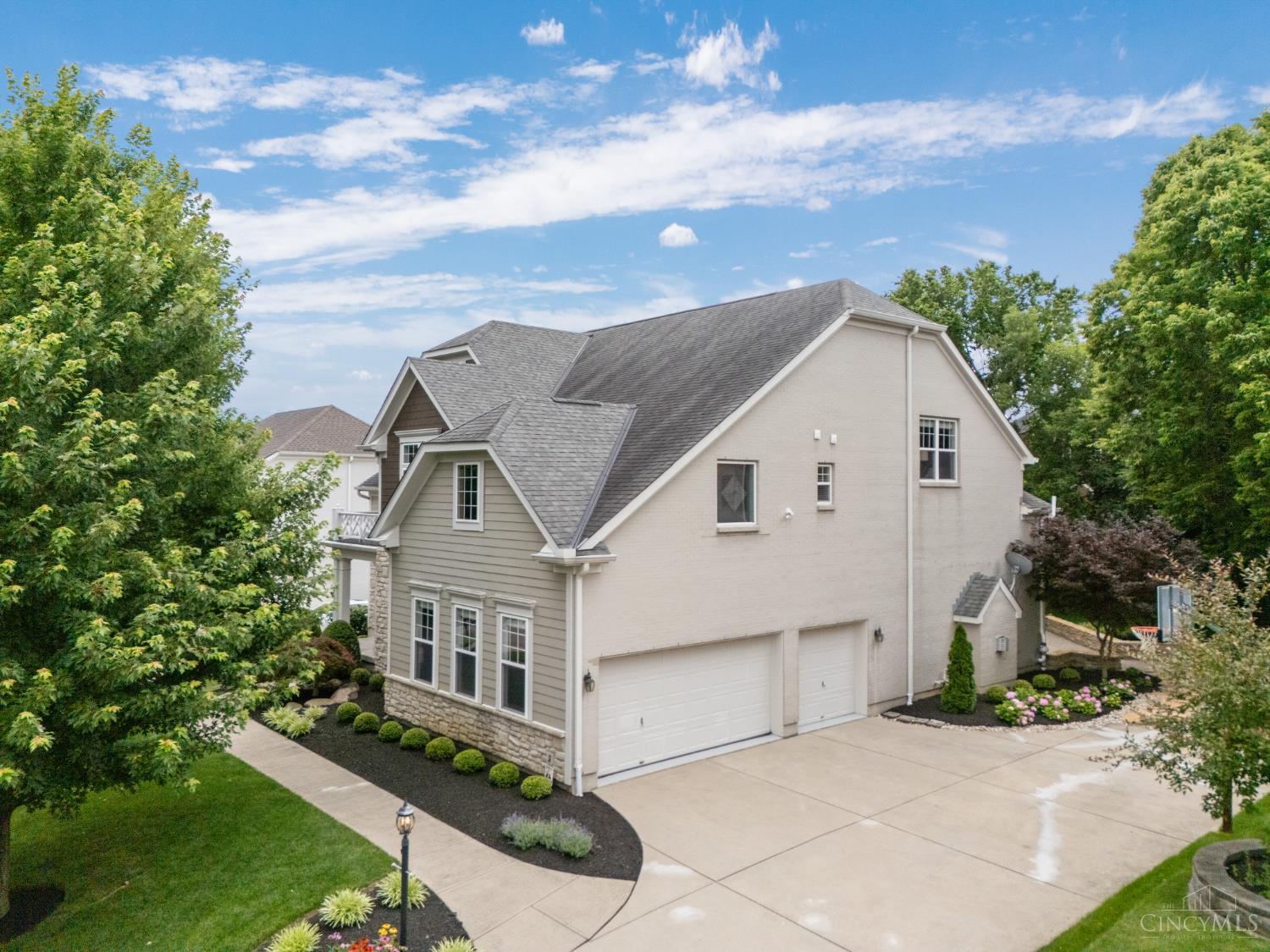 6613 Hollow Tree Court