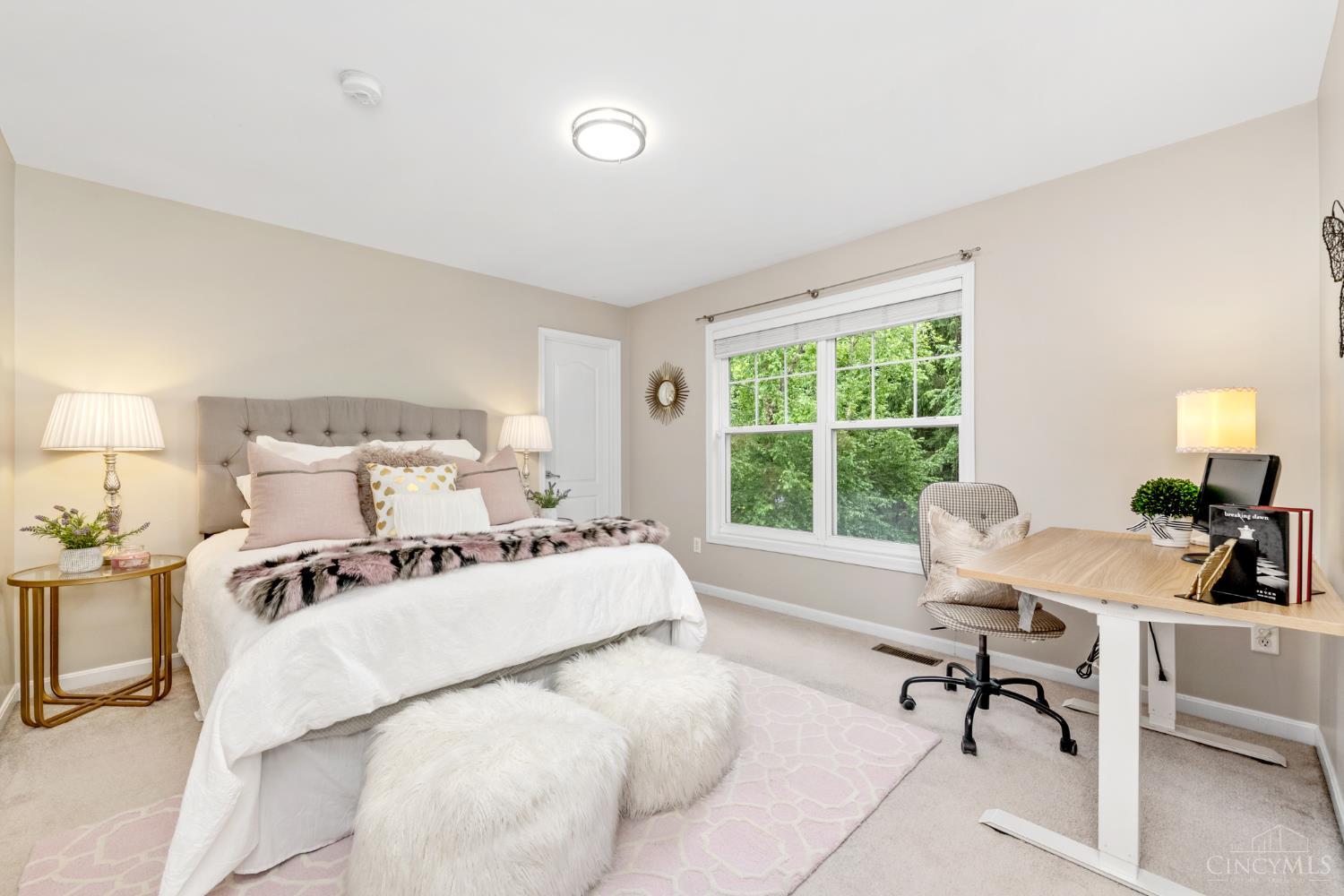 6613 Hollow Tree Court