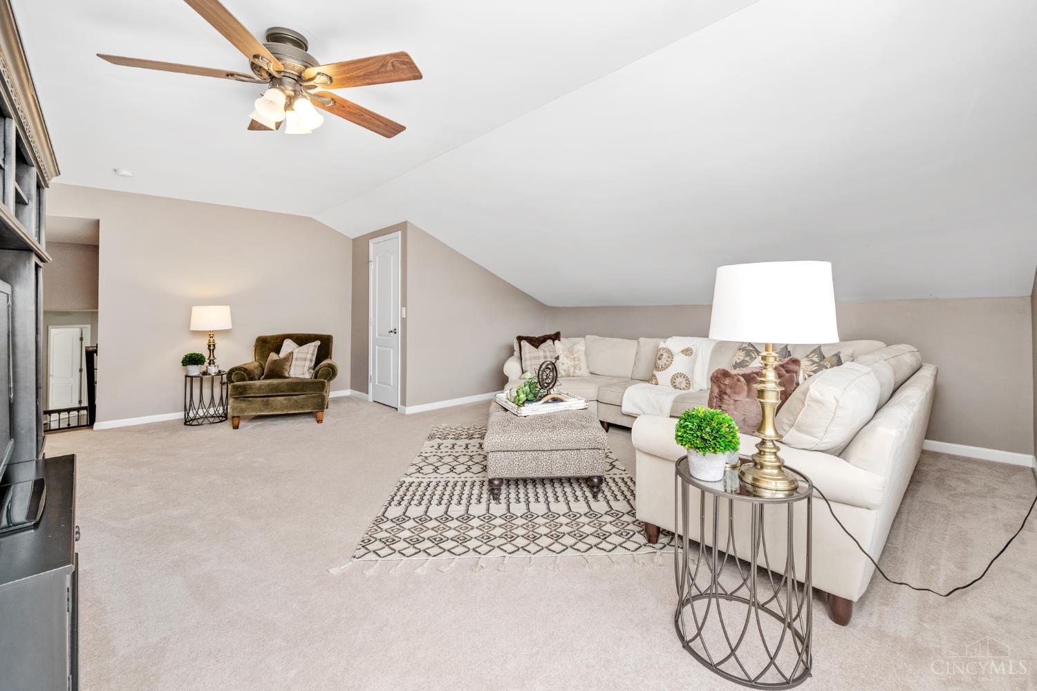 6613 Hollow Tree Court