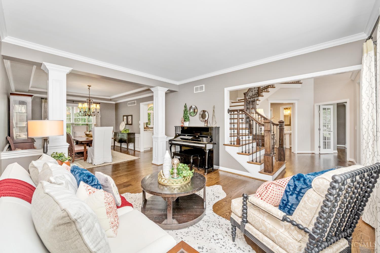 6613 Hollow Tree Court