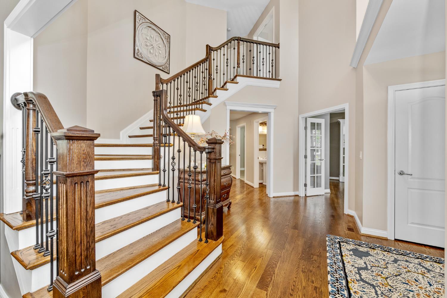 6613 Hollow Tree Court