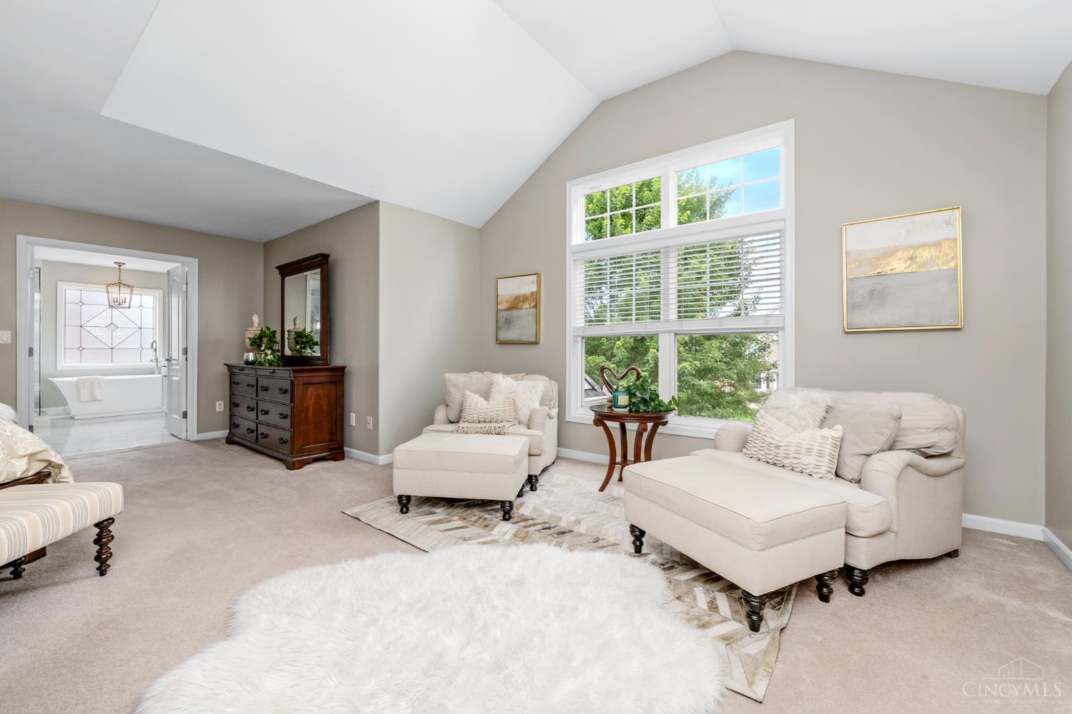 6613 Hollow Tree Court