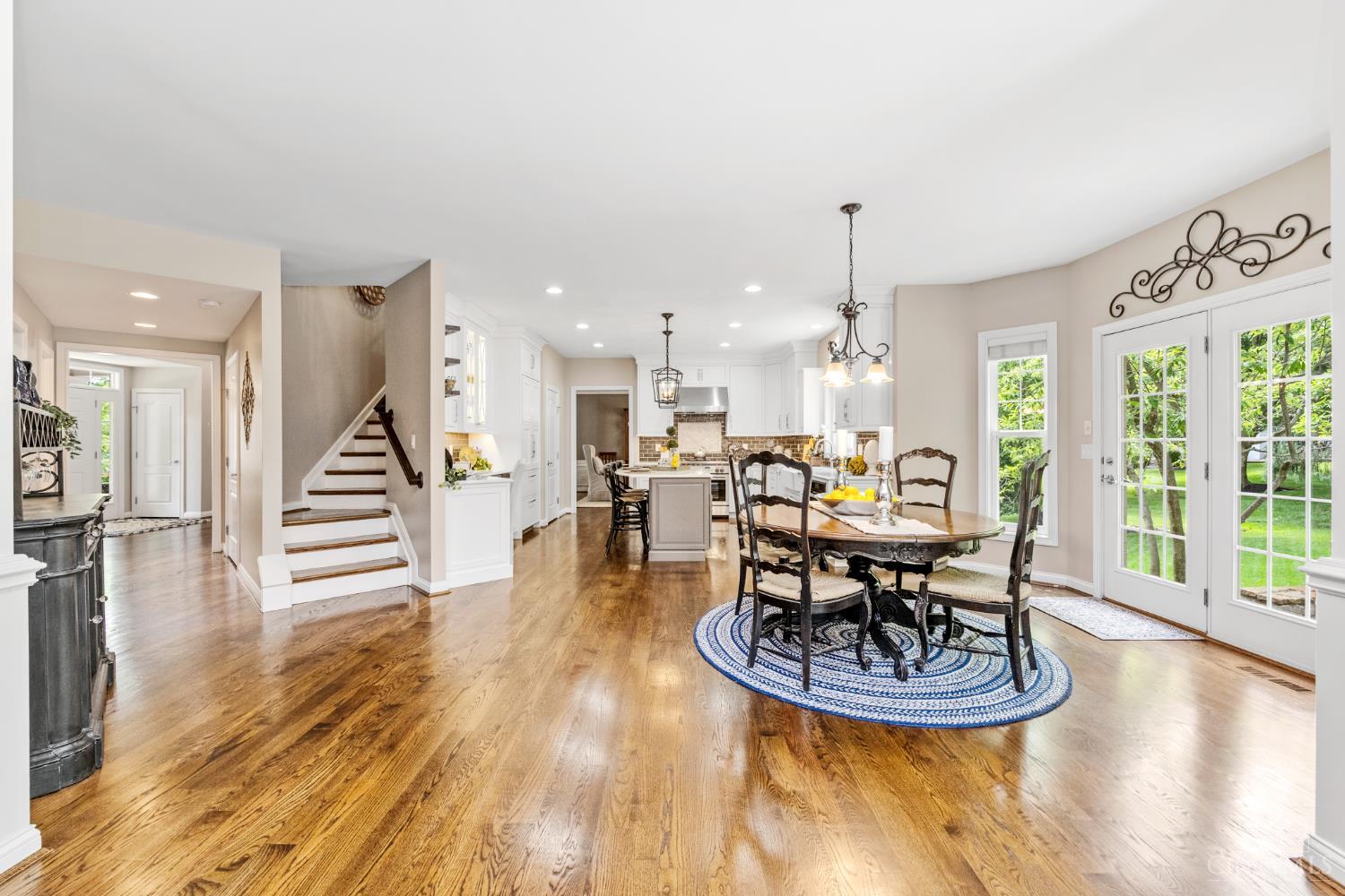 6613 Hollow Tree Court