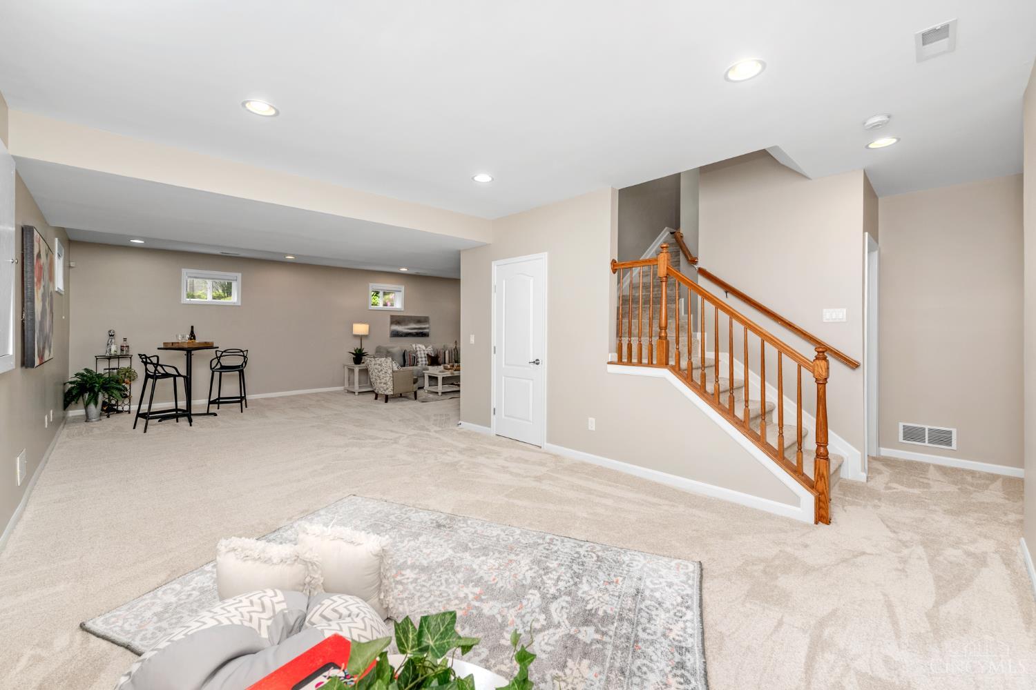 6613 Hollow Tree Court