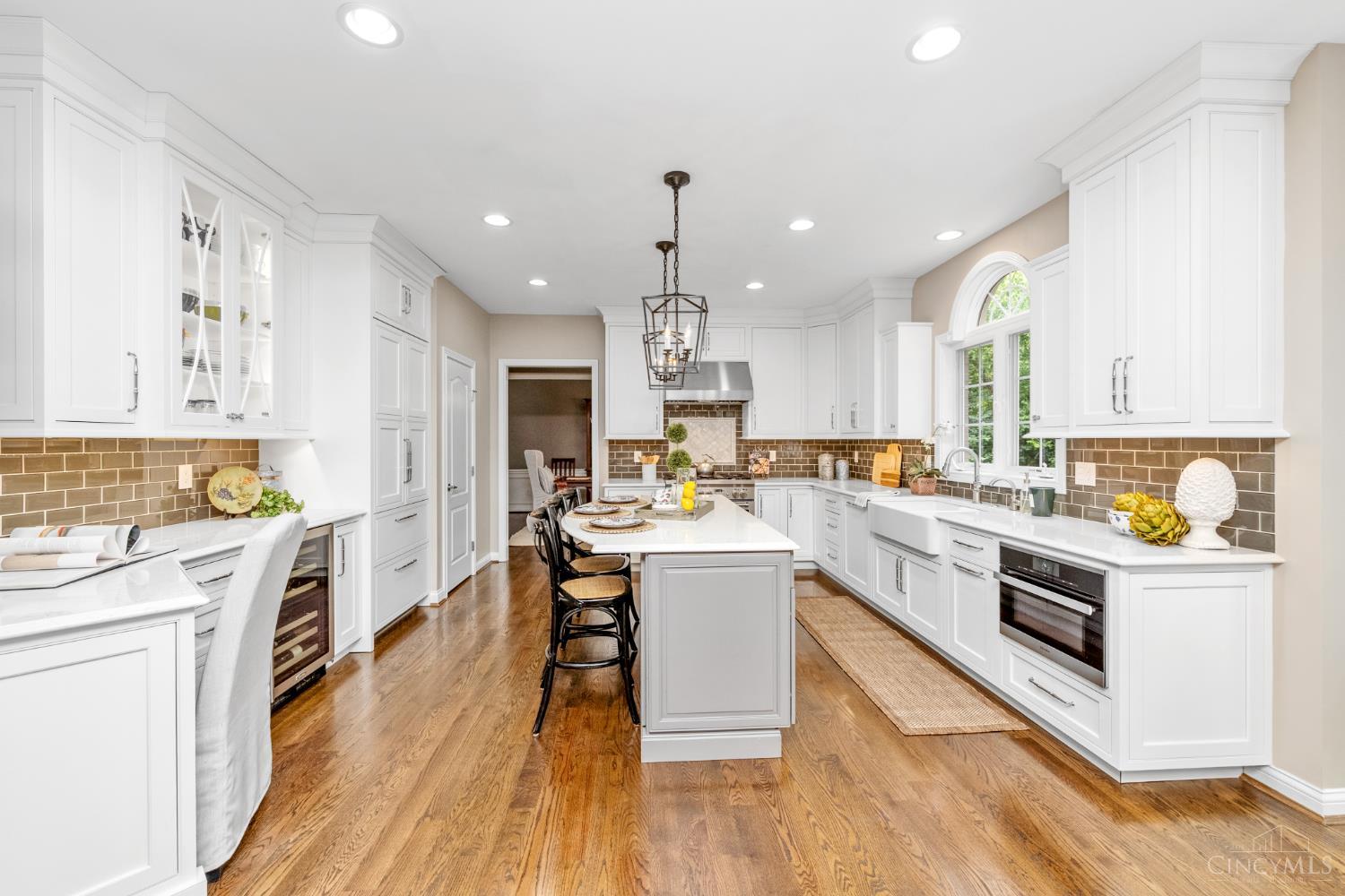 6613 Hollow Tree Court