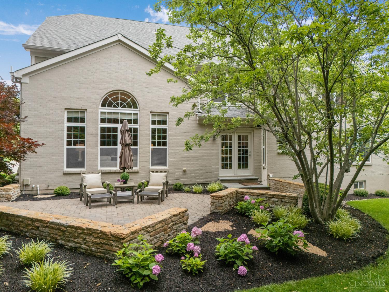 6613 Hollow Tree Court