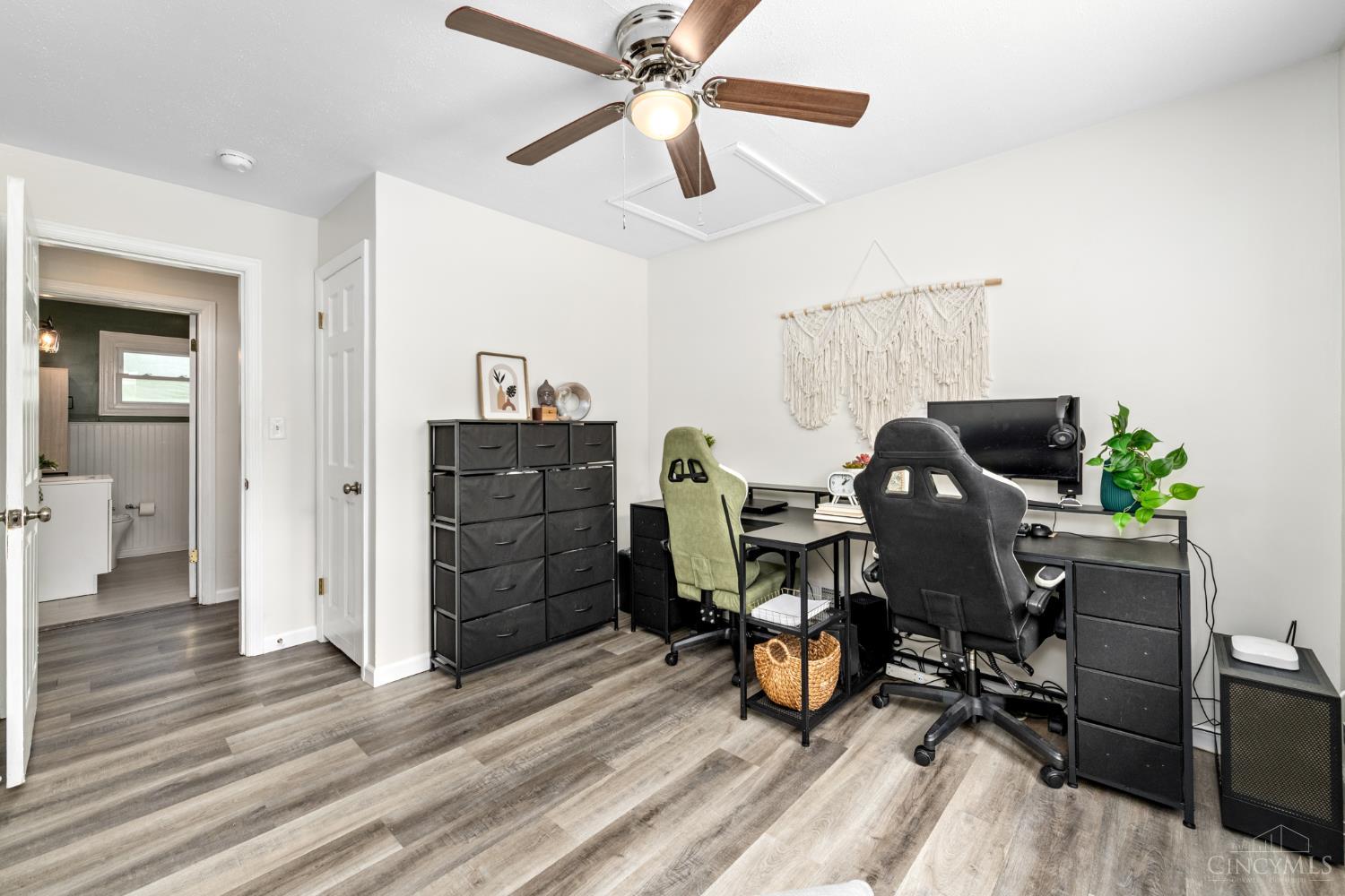 2355 Hibiscus Road