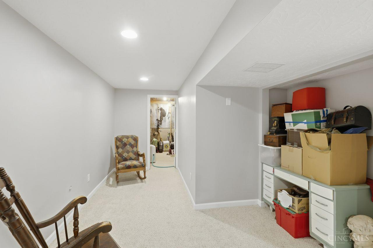 923 Pond Court